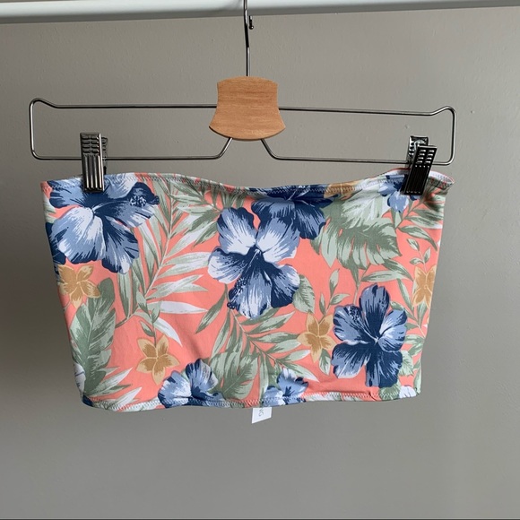 NWT Bandeau bikini top - Picture 2 of 5